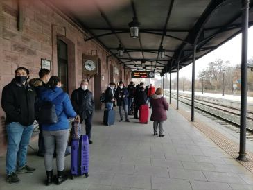 El servicio en la línea de tren Zaragoza-Teruel-Valencia vuelve a funcionar parcialmente este miércoles