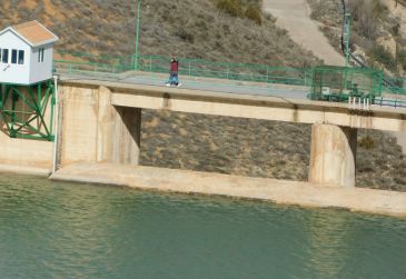 El deshielo tras las nevadas lleva al pantano del Arquillo a su máximo histórico: está al 93,2% de su capacidad