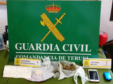 Cuatro detenidos en la autovía a la altura de Santa Eulalia por transportar marihuana, metanfetaminas y MDMA