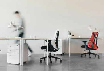 Las sillas de escritorio pueden mejorar tu rendimiento en el teletrabajo