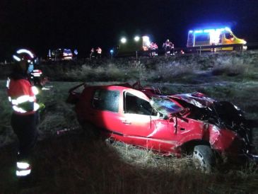 Dos heridos graves tras dar varias vueltas de campana un coche en la carretera que une Andorra con la N-211