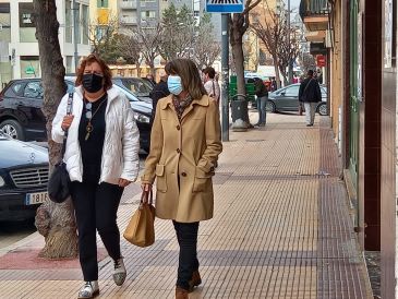 Un poco más de gente en Alcañiz en el primer día tras el fin del cierre perimetral