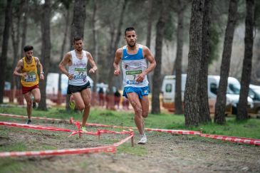 Alicia Pérez y Luis Agustín se clasifican en los puestos 29 y 35 en el Nacional de Cross