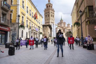 El feminismo denuncia en un 8M atípico que la pandemia ha agravado las brechas de género