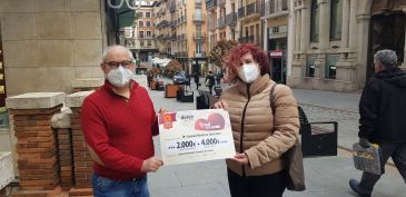 La ganadora de los 6.000 euros del CCA de Teruel dona 4.000 para material del Obispo Polanco