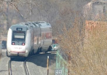 Teruel Existe exige al Gobierno central el mantenimiento de todos los servicios ferroviarios existentes