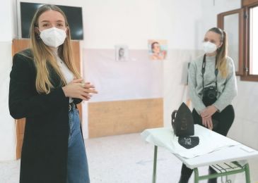 Estela Ferrer empodera a la mujer rural en su exposición artística en Berge