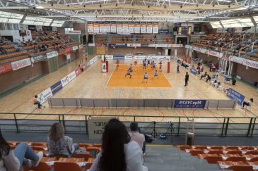La Superliga decide si recupera
la competición de 12 equipos