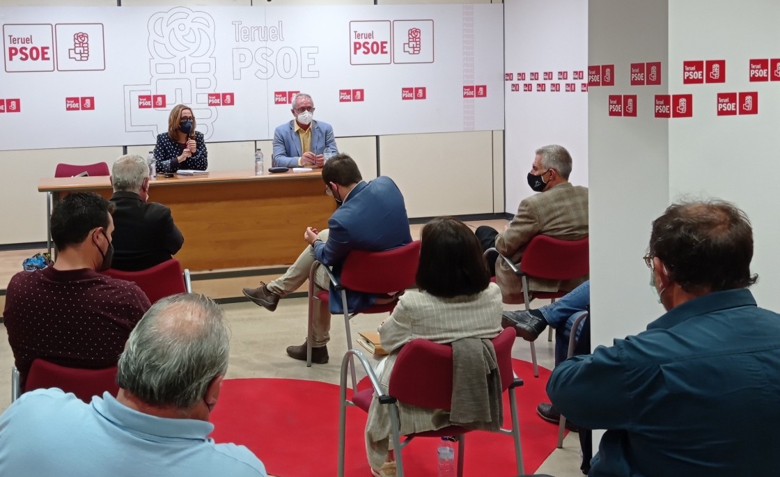 Mayte Pérez traslada a la Comunidad de Teruel el momento de