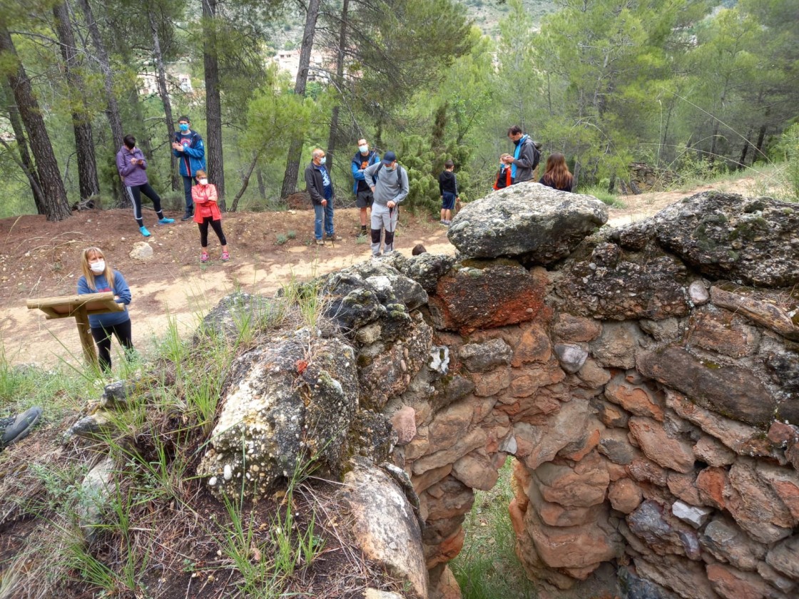 Cañada de Verich celebra el Día del Medio Ambiente entre caleras