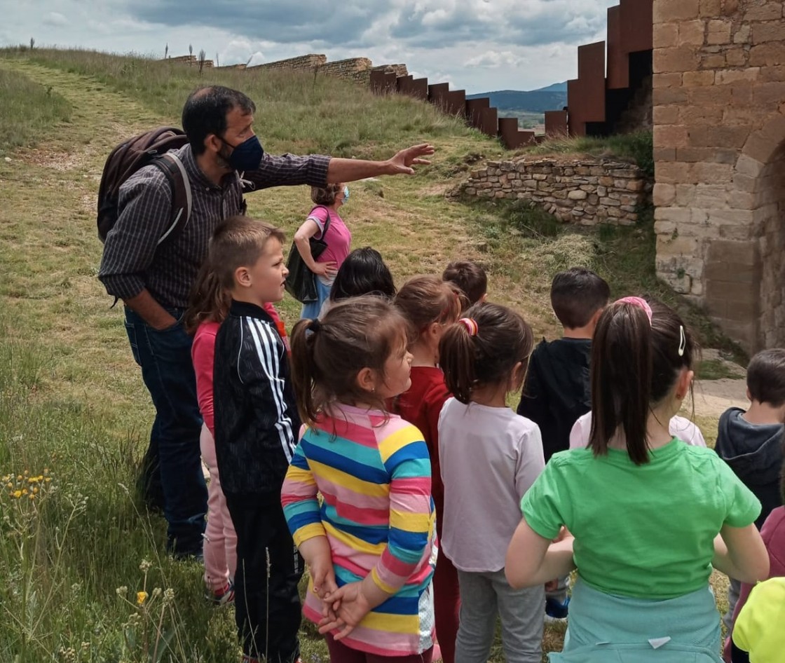 Los niños del CRA Palmira Plá descubren su patrimonio cultural y natural