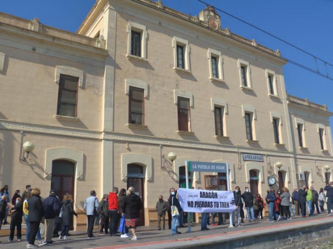 La provincia de Teruel se vuelve a manifestar el domingo en defensa del tren