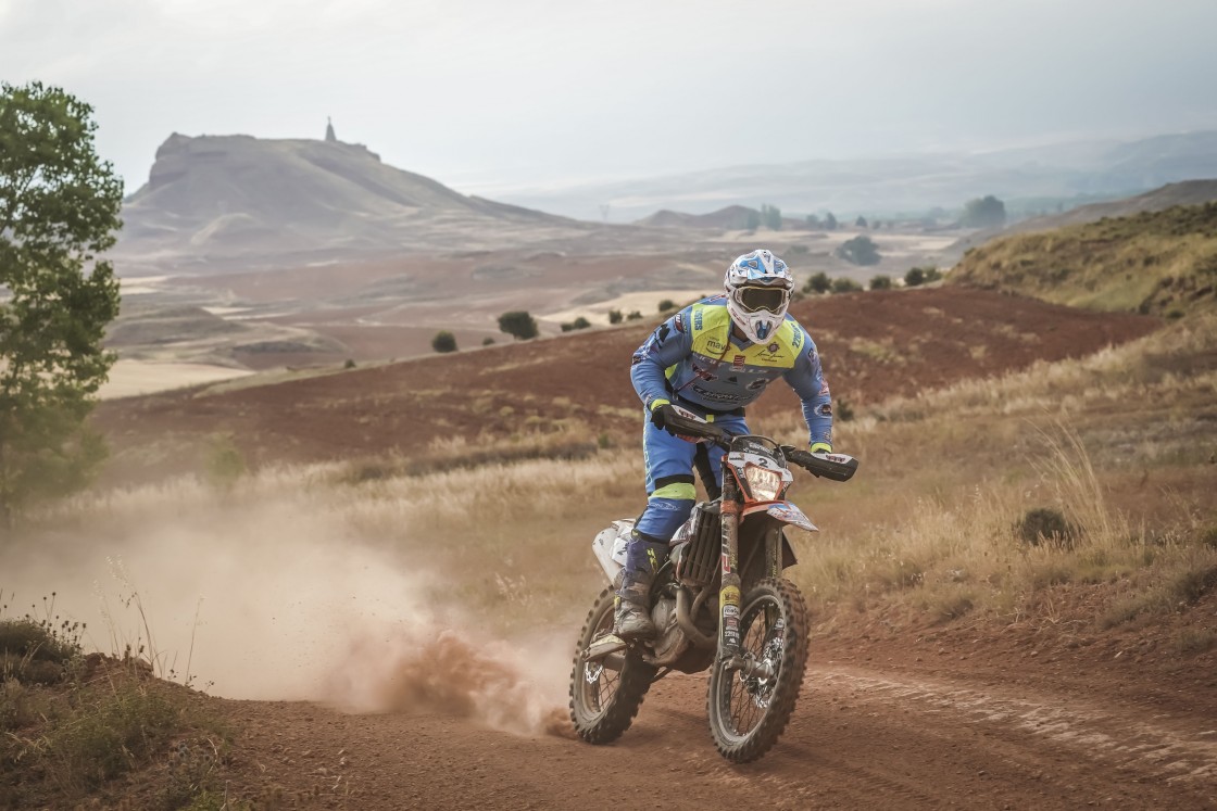 Barreda, Pedrero y Santolino, candidatos al triunfo en motos de la Baja España Aragón