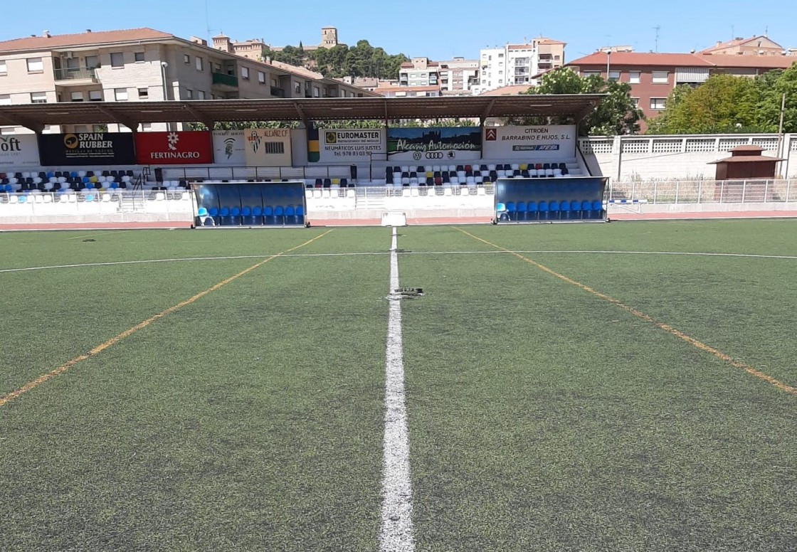 El Ayuntamiento de Alcañiz pospondrá los trabajos en el césped del campo de fútbol si se la autoriza a gastar los remanentes