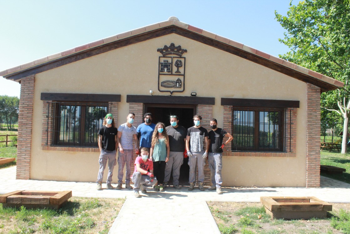 La escuela taller de albañilería de Cella termina su calendario con buenas perspectivas de trabajo