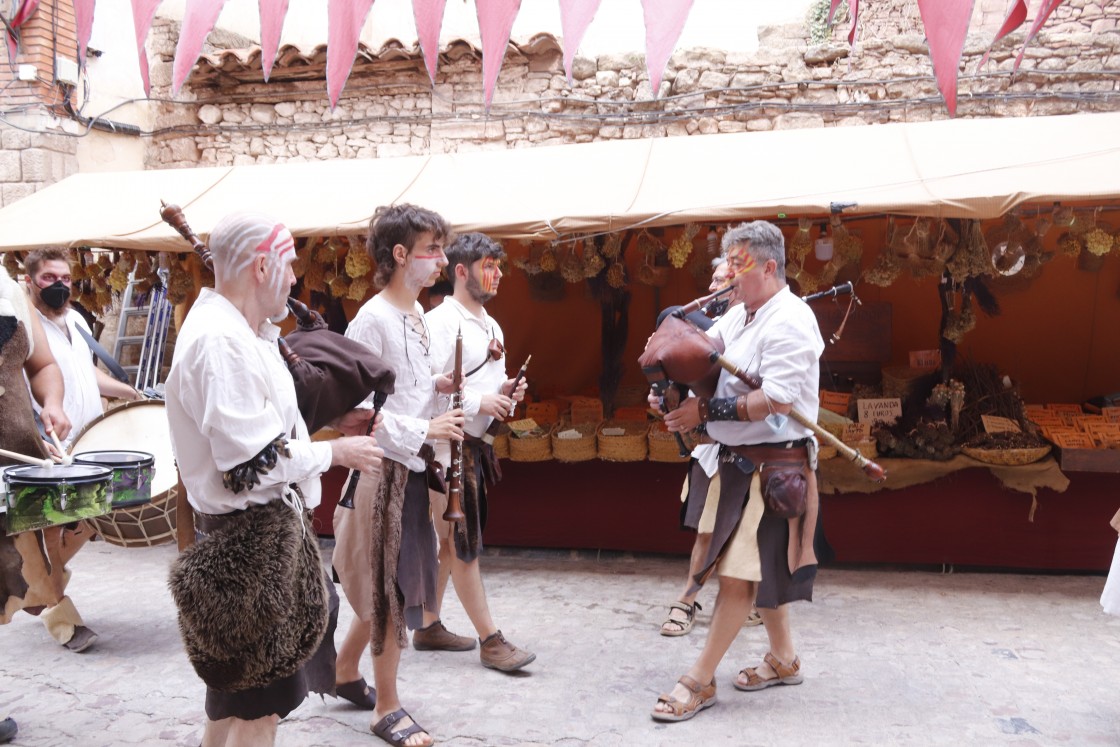 Mora de Rubielos clausura esta noche el mercado medieval que ha ofrecido 45 puestos y múltiples actos