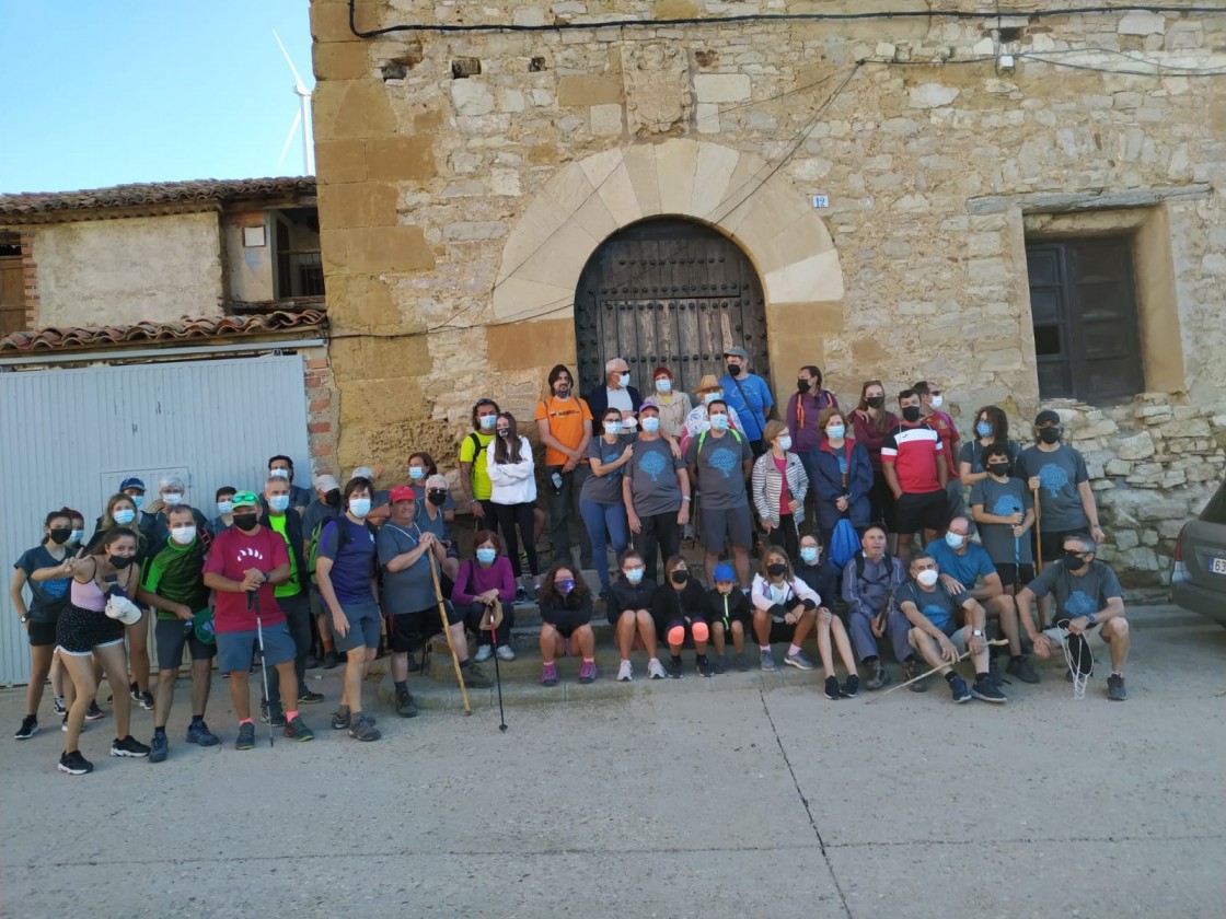 Fotos con móvil, andadas y retos, en la semana cultural celebrada en Escucha