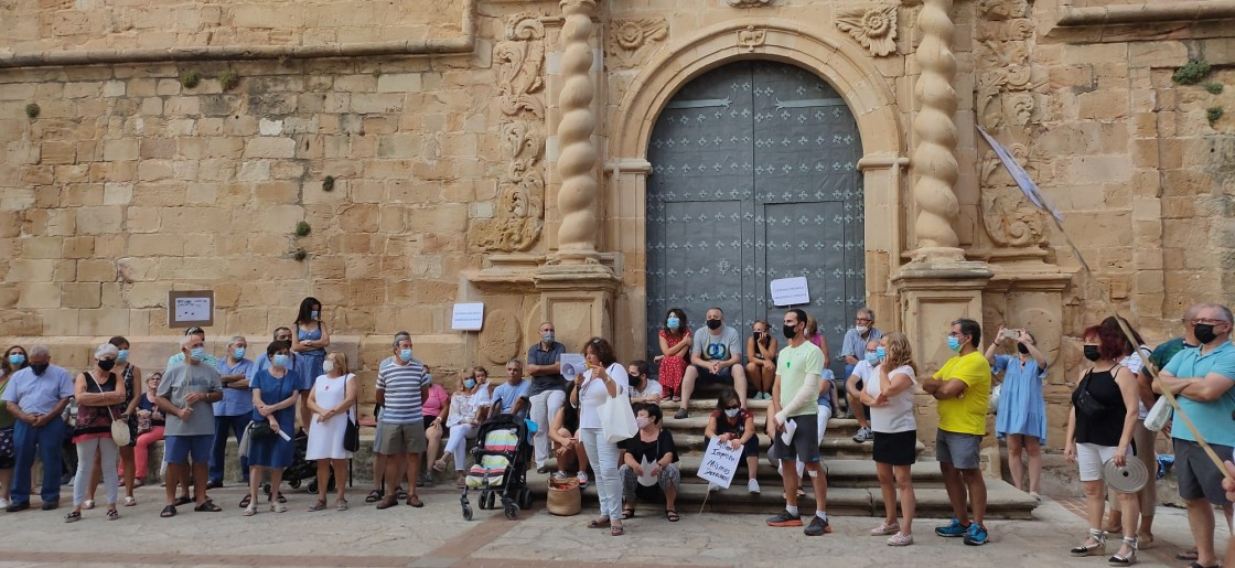 Unas 150 personas se manifiestan por tercera vez contra las tasas del Parrizal