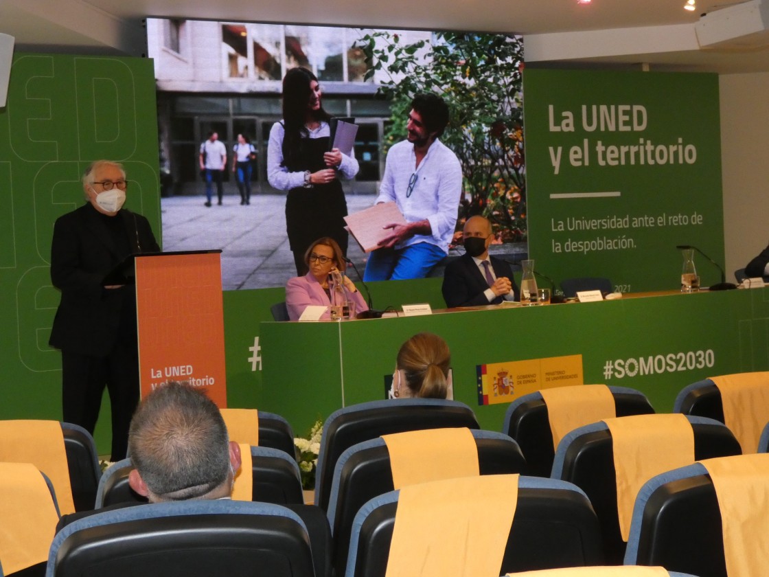 La Uned perfilará con los agentes sociales su nuevo centro de emprendimiento