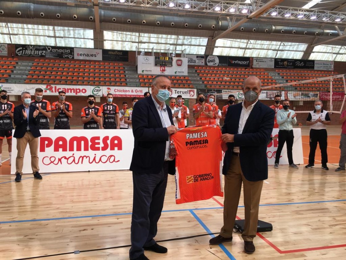 El CV Teruel anuncia su patrocinio con Pamesa y presenta su nueva equipación