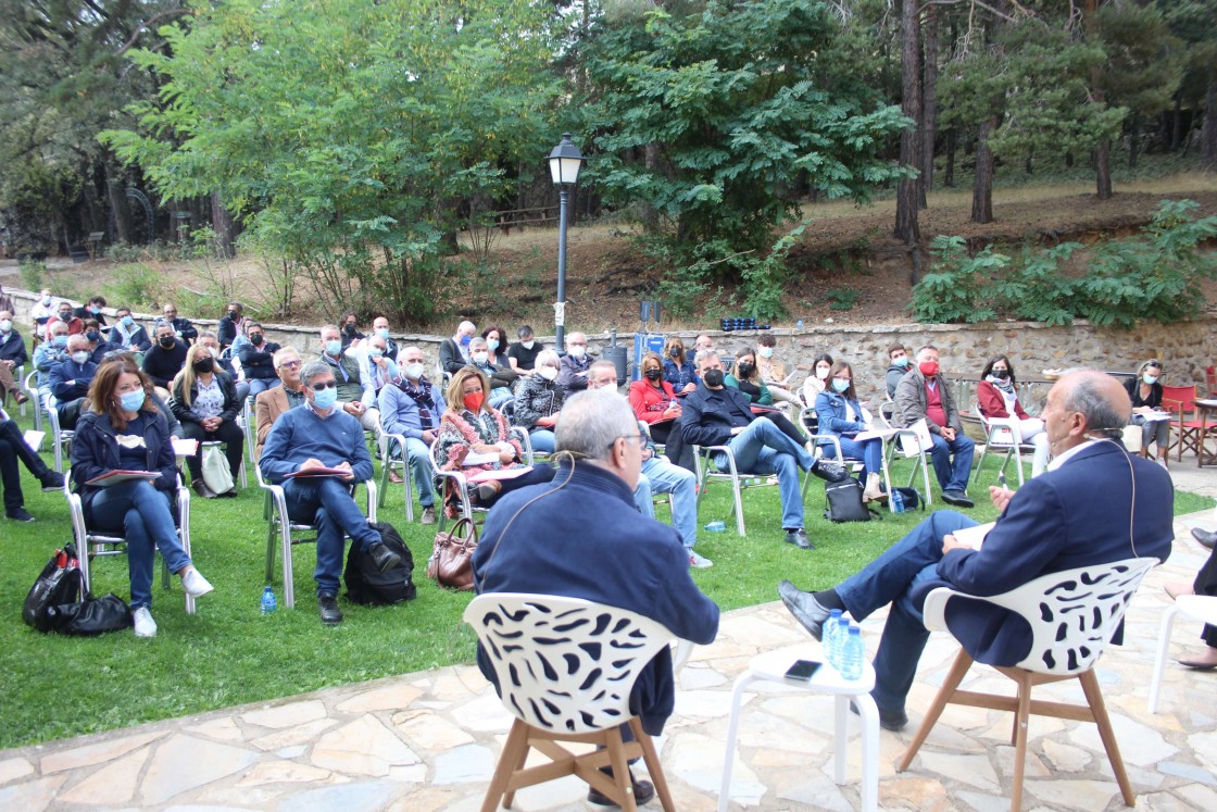 El PSOE de Teruel abre un foro de debate sobre las posibilidades del medio rural