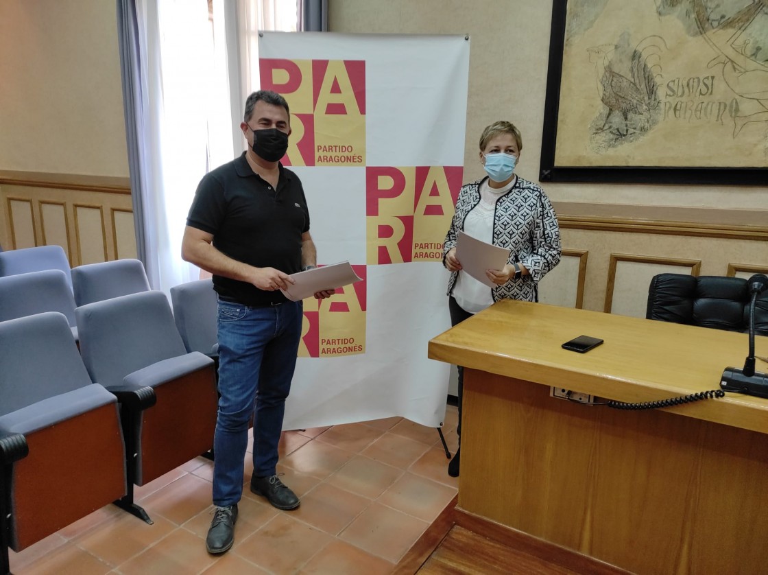 El PAR ve Alcañiz como “un castillo de naipes que se derrumba”