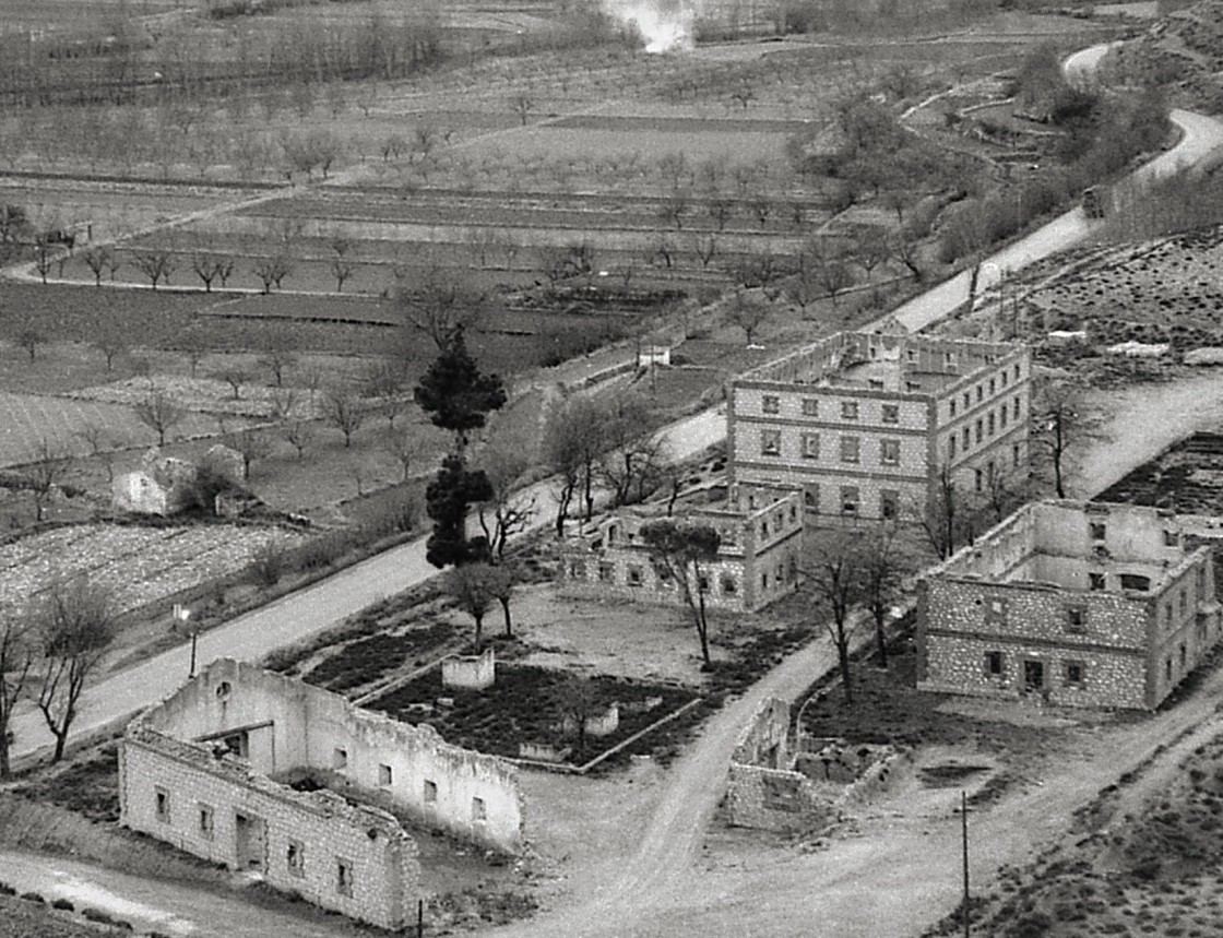 La Granja experimental de Teruel, abandonada