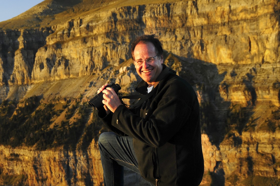 Eduardo Viñuales, escritor, fotógrafo y naturalista: 