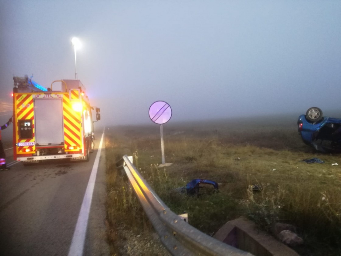 Herida grave una persona tras chocar su vehículo con un caballo que iba por la carretera