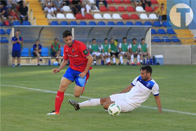 El CD Teruel choca con el Cariñena y con las decisiones del colegiado