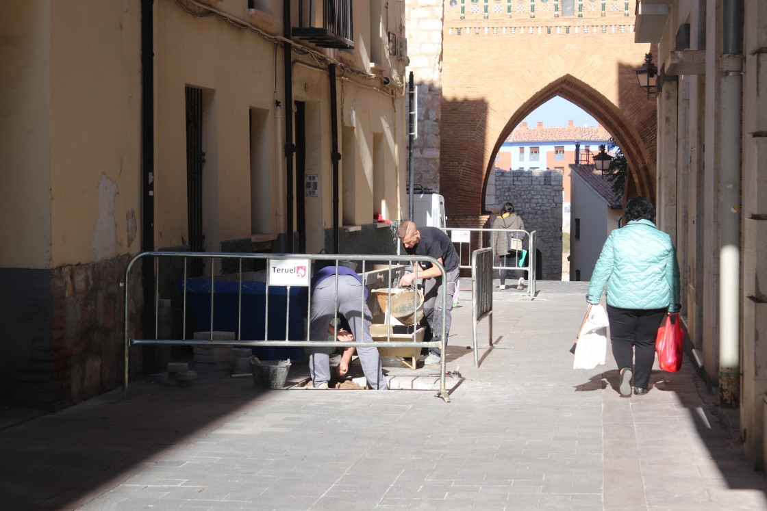 El paro baja en 12.200 personas en Aragón durante el tercer trimestre, un 17,71%