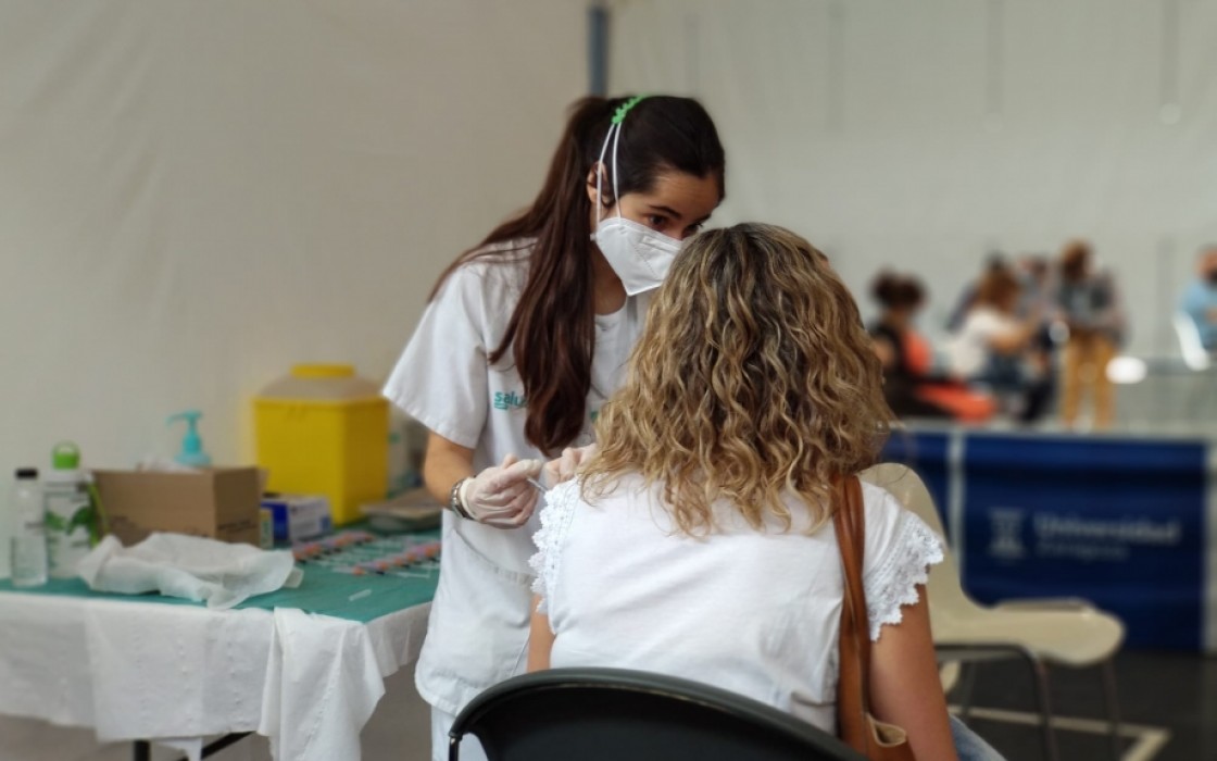 Los mayores de 65 años podrán citarse para la vacunación contra la gripe a partir de este viernes