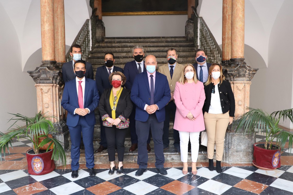 Ocho diputaciones, entre ellas la de Teruel, y 30 empresas se unen en un proyecto para digitalizar el agro