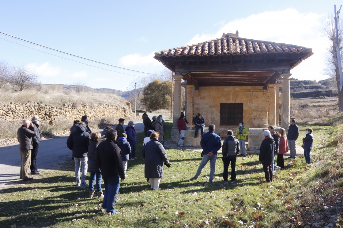 Villarroya difunde el patrimonio escondido, las ermitas del Loreto y de La Purísima