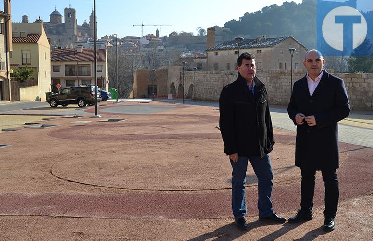 Las obras de urbanización le cambian la cara al entorno de la calle Morella de Alcañiz