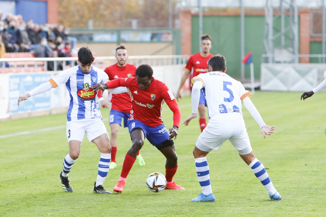 Victoria convincente (2-0) del CD Teruel ante un Ejea al que no brindó ninguna opción