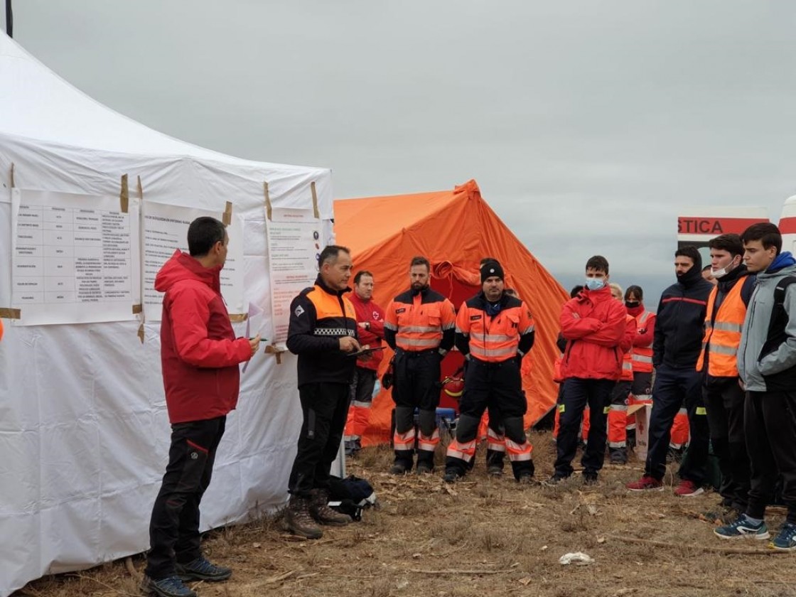 Siete cuerpos de rescate participan en un simulacro interoperativo entre Cella y Gea