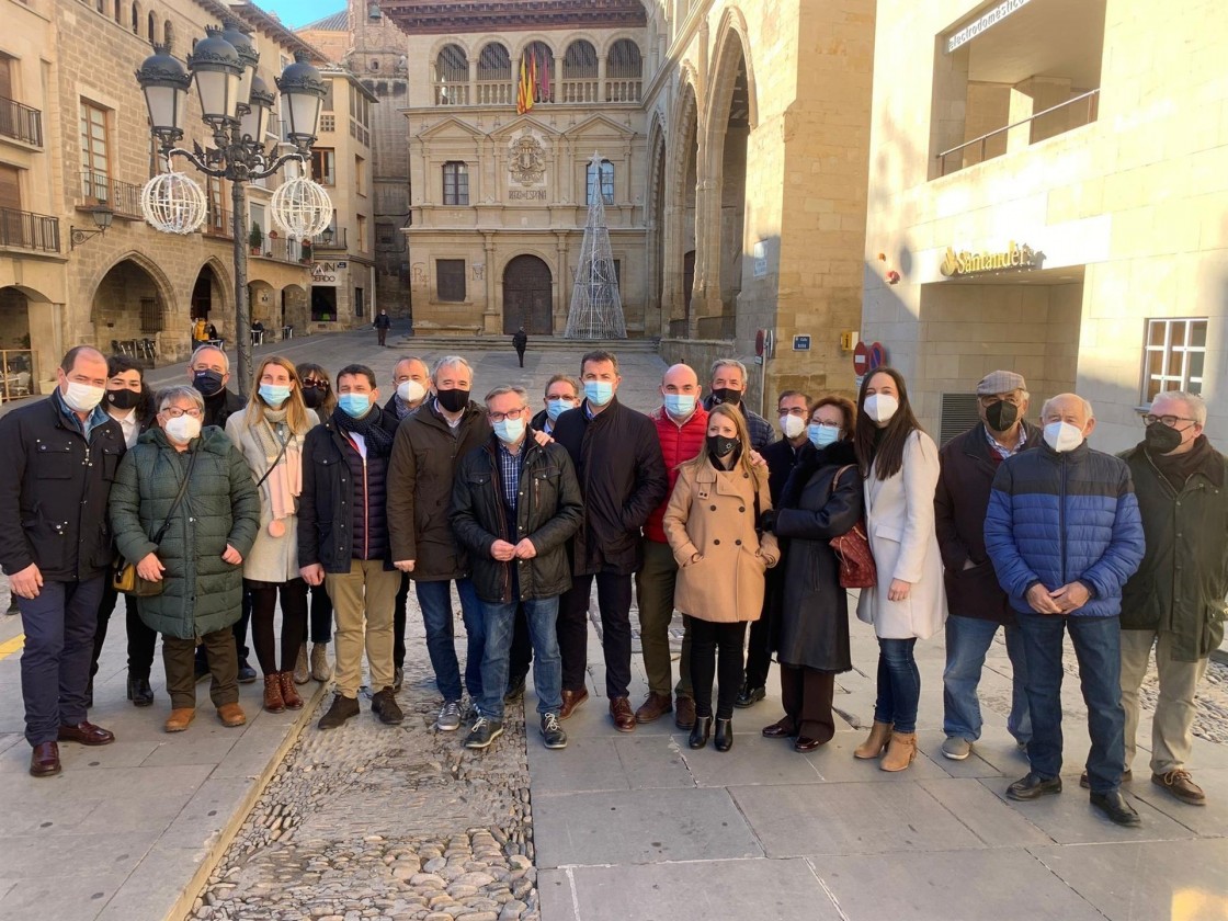 Azcón denuncia en Alcañiz que los