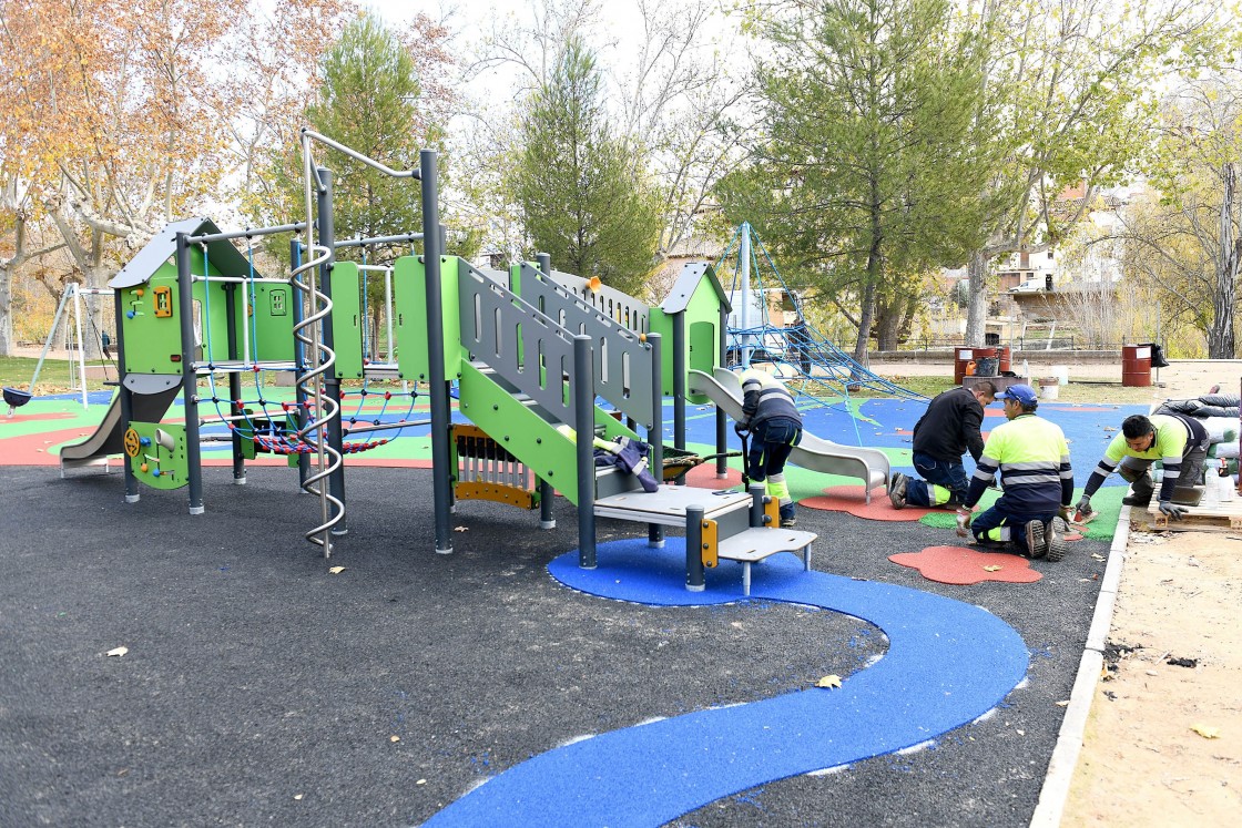 Los juegos infantiles del Parque de la Glorieta de Alcañiz se reabren este martes