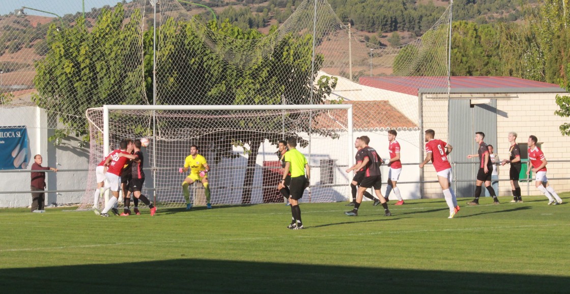 El TAD concede al Barbastro la suspensión cautelar y recupera de momento los puntos de su victoria ante el Calamocha