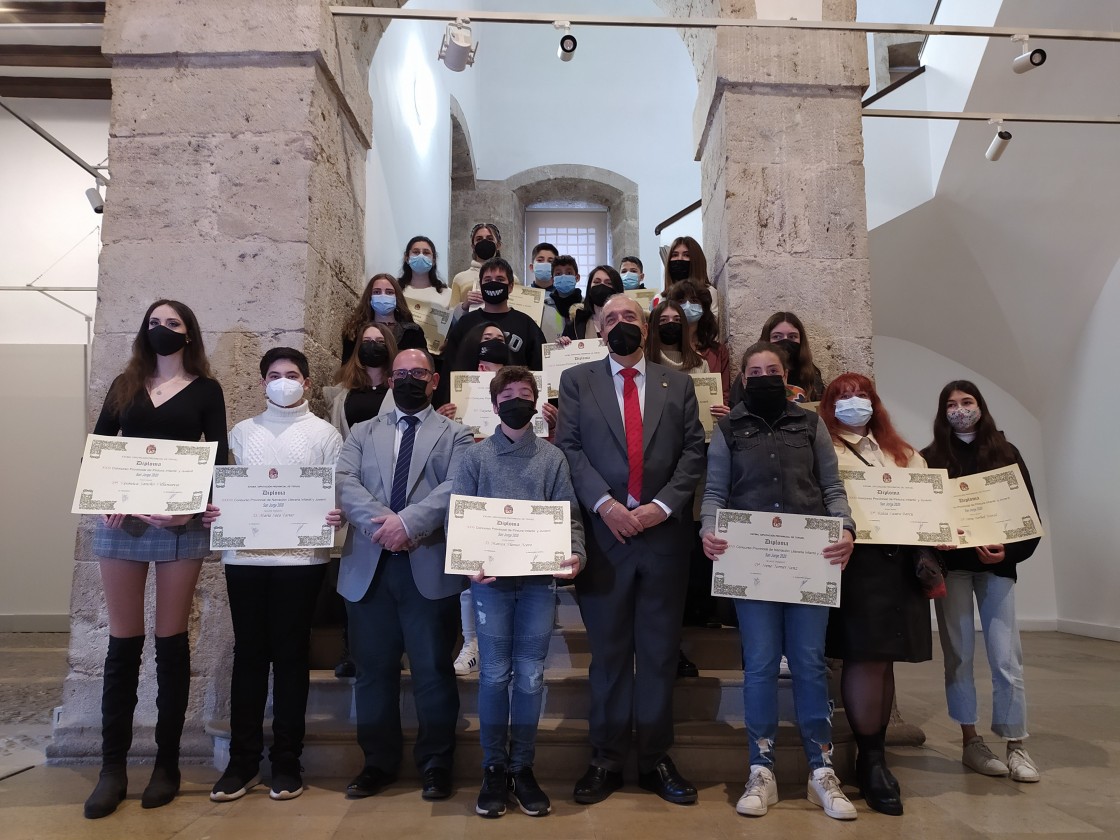 La Diputación de Teruel entrega los premios San Jorge de Pintura y Narrativa