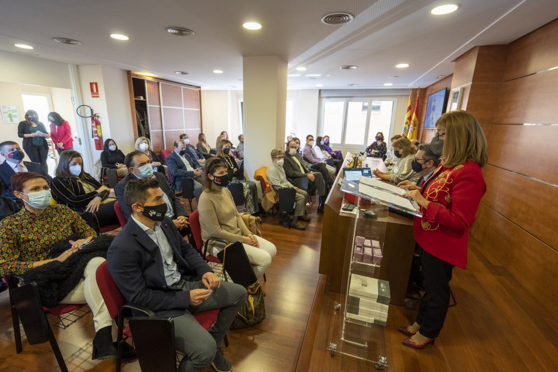 Los farmacéuticos turolenses aseguran que la falta de test de antígenos ha sido algo 