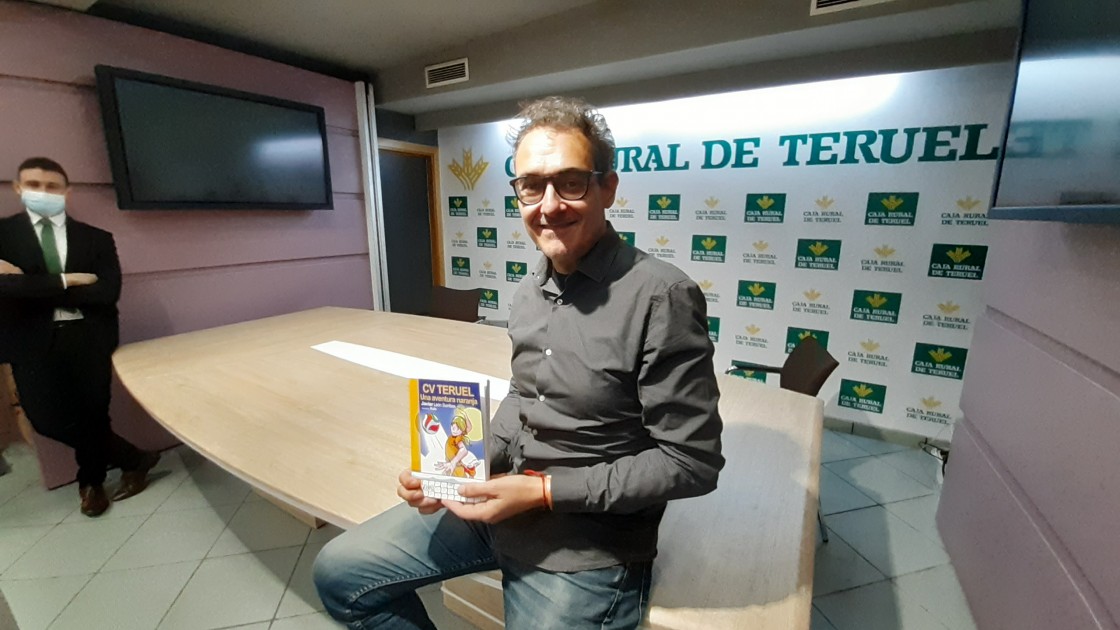 Javier León Sorribes, escritor: 