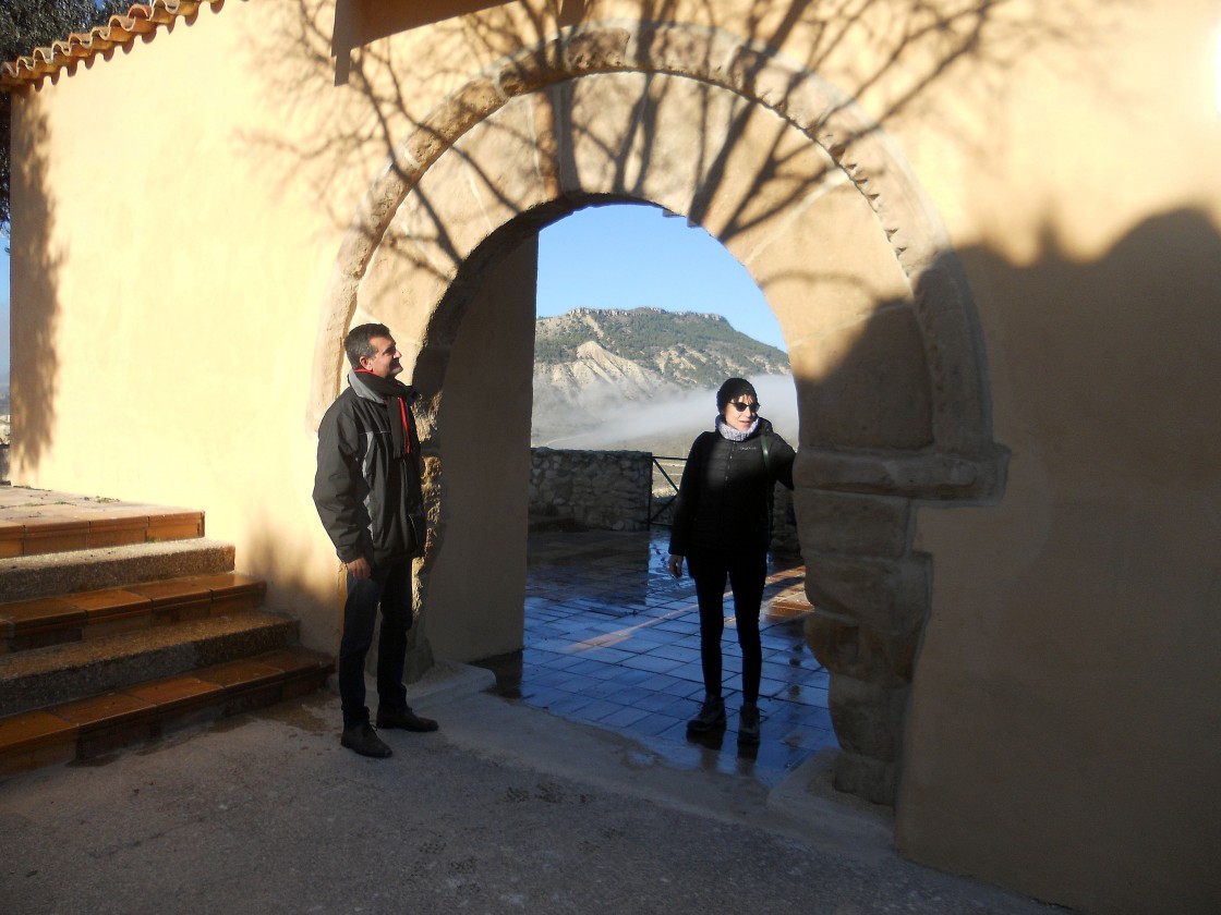 Parque Cultural del Río Martín y Ayuntamiento de Ariño recuperan el arco románico de la primitiva ermita del Pilar