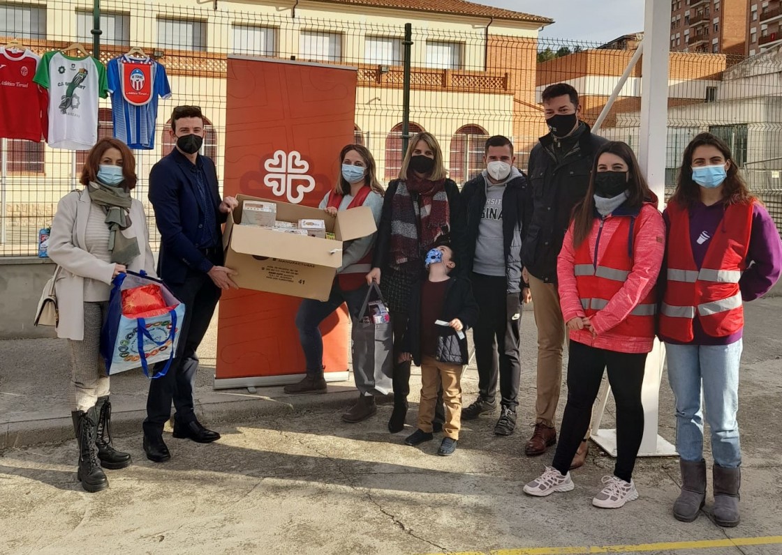 El PP de Teruel y Nuevas Generaciones colaboran en la campaña 