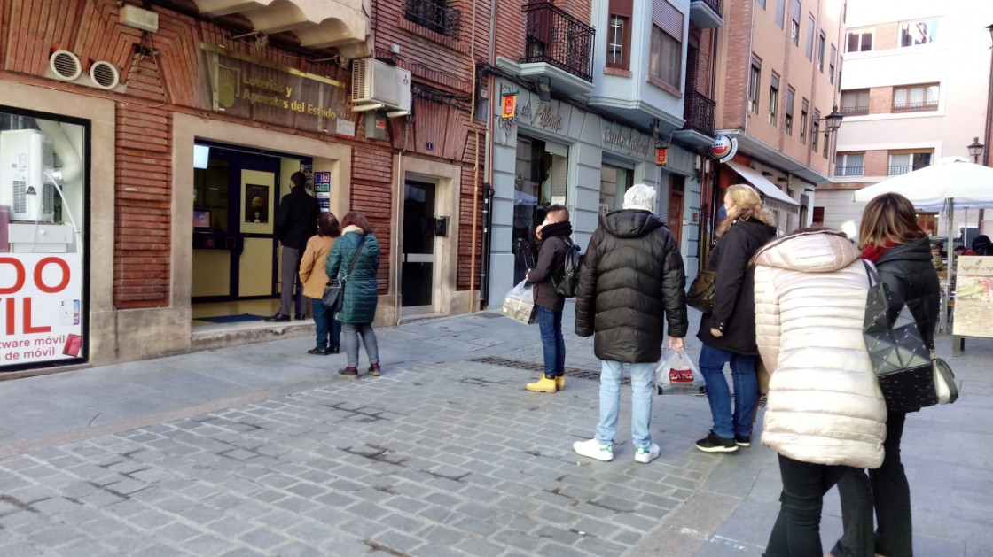 Los turolenses juegan una media de entre 20 y 25 euros en la Lotería del Niño