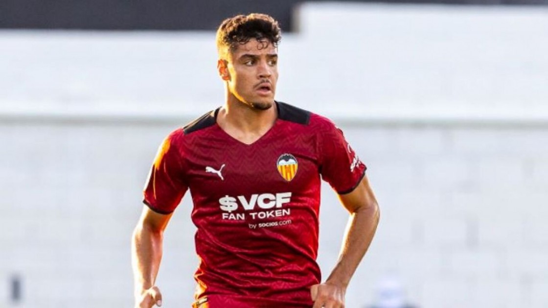 Marc Ferris es el primer refuerzo invernal del CD Teruel