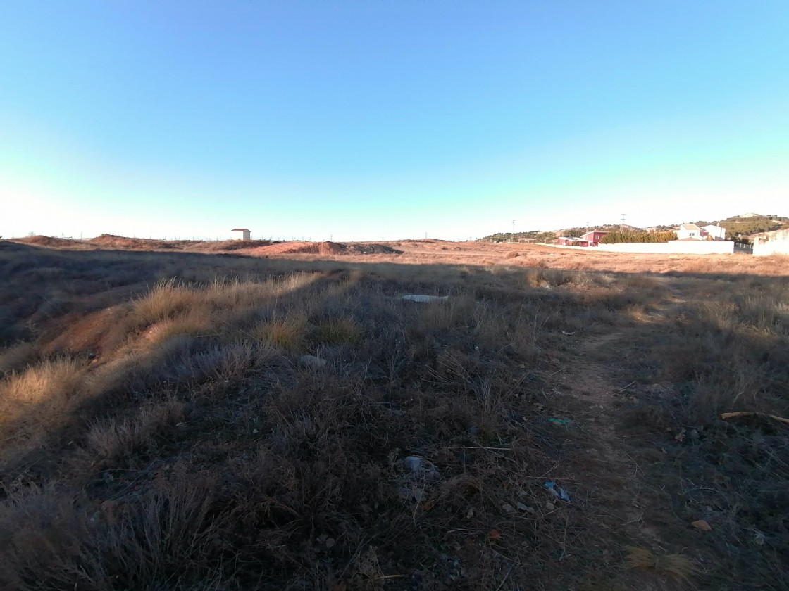 La construcción de unas pistas, primer paso para la futura Ciudad Deportiva de Teruel