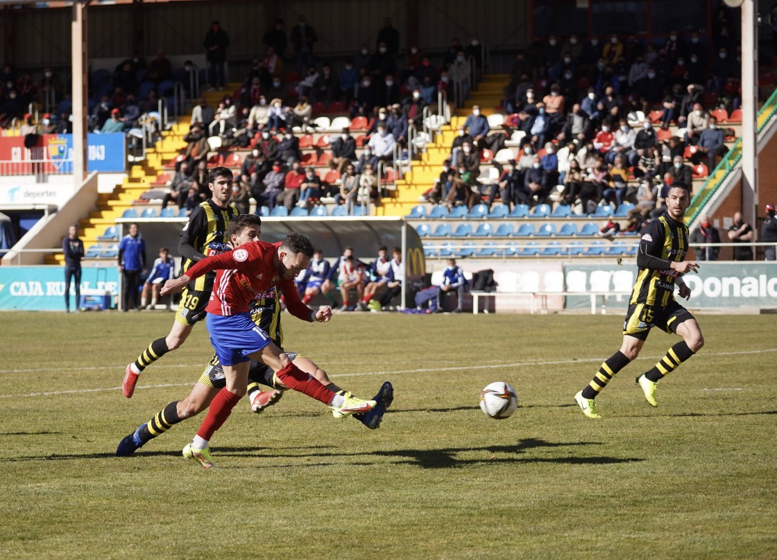 El CD Teruel se impone en casa al Andratx por 2-0