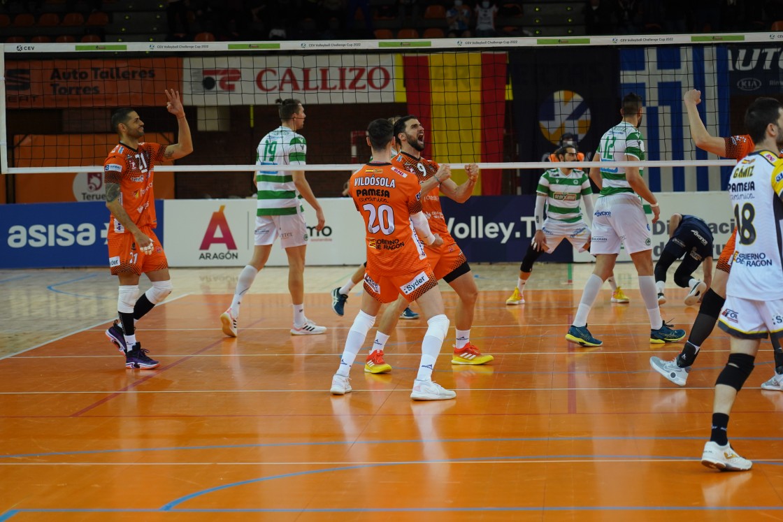 El CV Teruel se queda fuera de Europa tras caer en el set de oro ante Panathinaikos